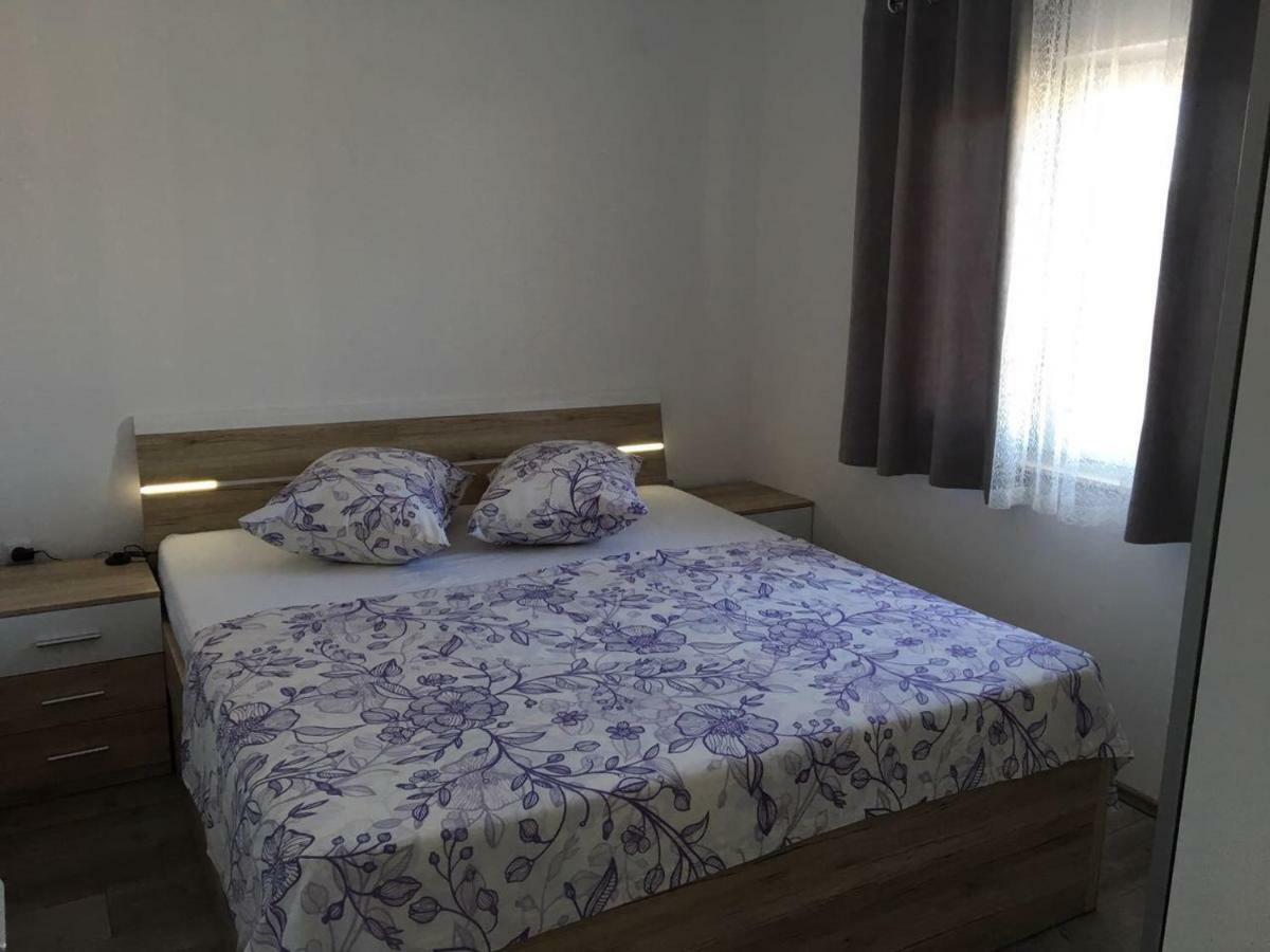 Apartman Ana Trogir Exteriör bild